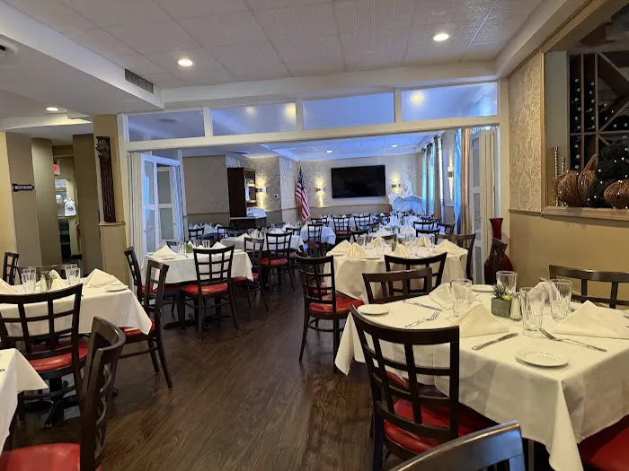 Monroe's Restaurant Picture 5