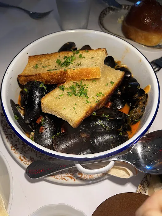 The Farm Italy Restaurant Westbury NY Picture 5