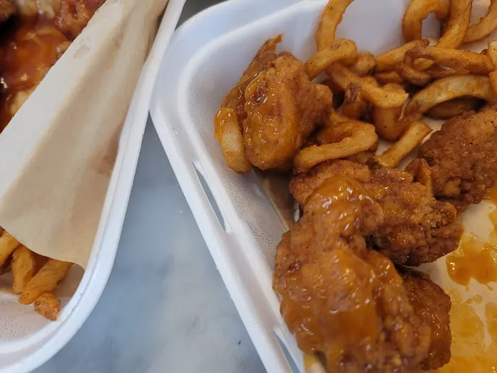 It's Just Wings Picture 3