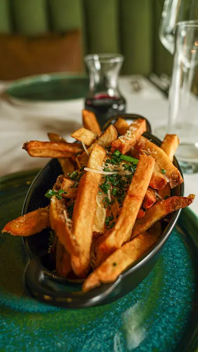 The Guest House Bar & Bistro Picture 6