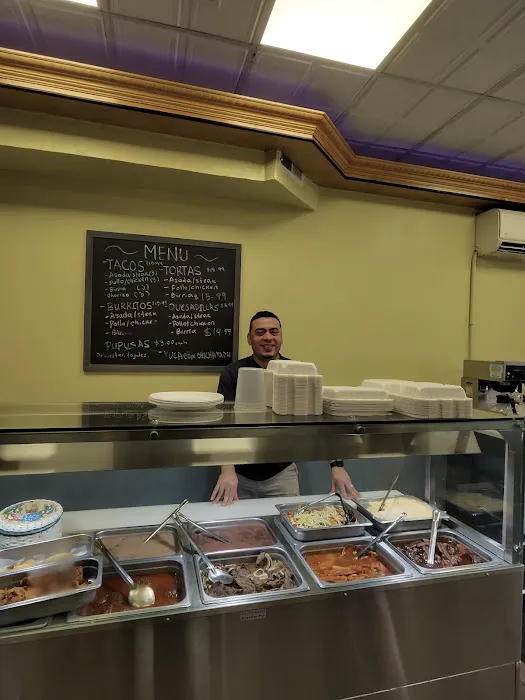 Taco & Deli Grill Picture 2