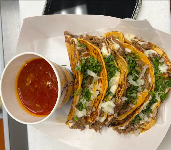 Taco & Deli Grill Picture 6