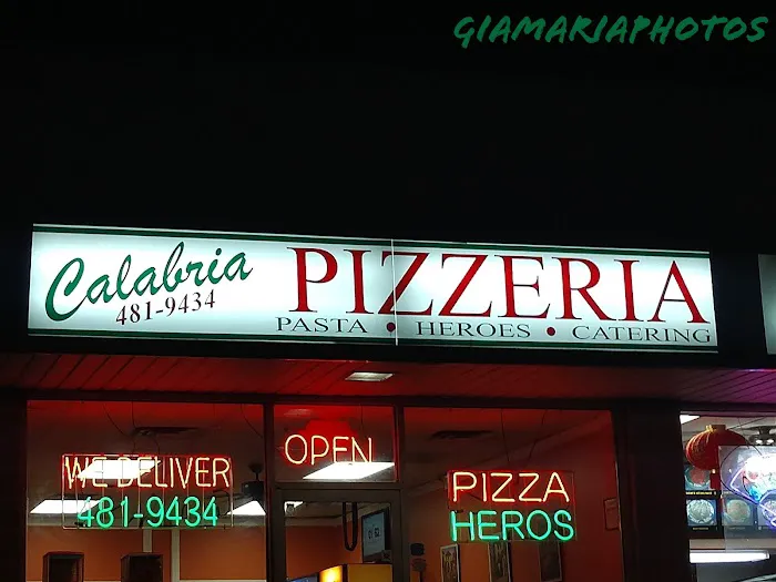 Calabria Pizzeria Picture 2
