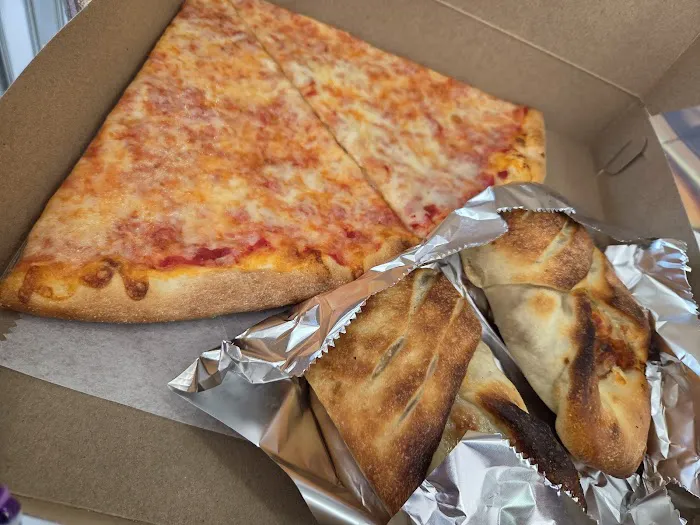 Famous Lucas Pizzeria Picture 1