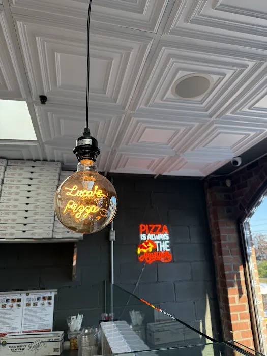 Famous Lucas Pizzeria Picture 10