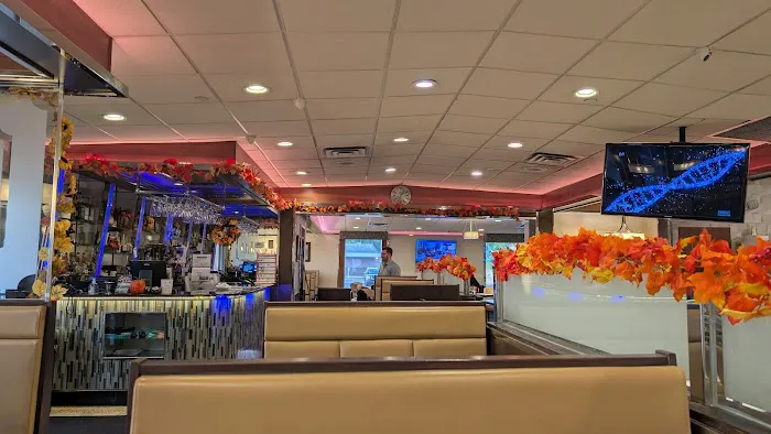 Apollo Restaurant Diner Picture 6