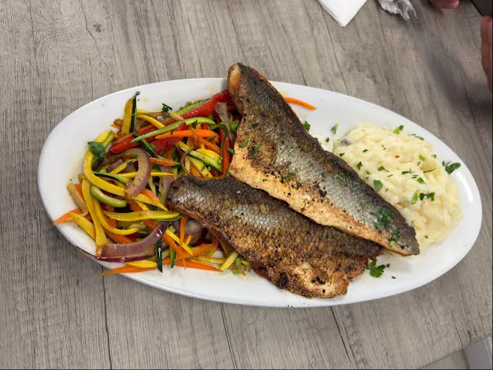 Express Seafood Que Rica Comida! Picture 8