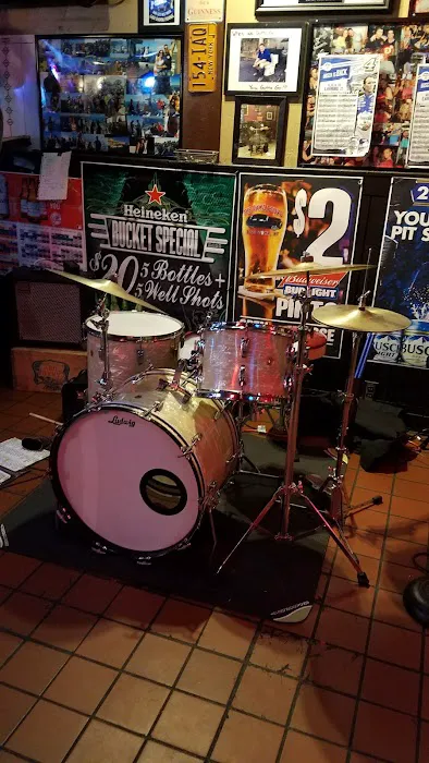 The Dawg Pound Bar & Grill Picture 3