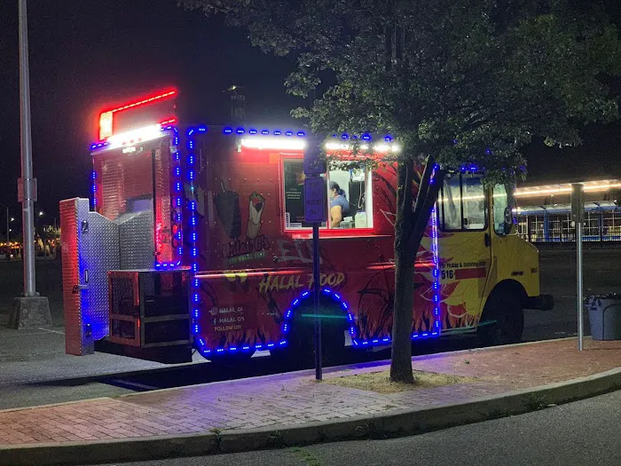 Halal G's Food Truck Picture 2