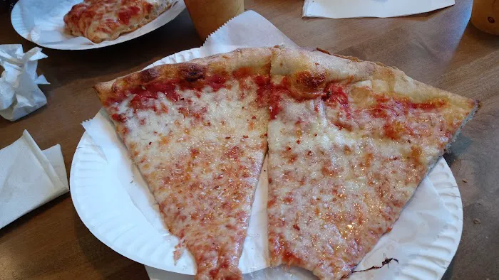 Bramalo Pizzeria & Restaurant Picture 2