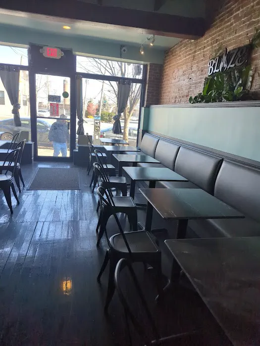 Blaze Bar & Grill Picture 2