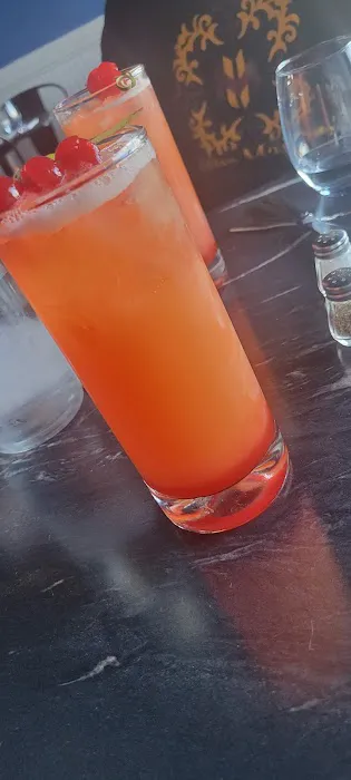 Blaze Bar & Grill Picture 8