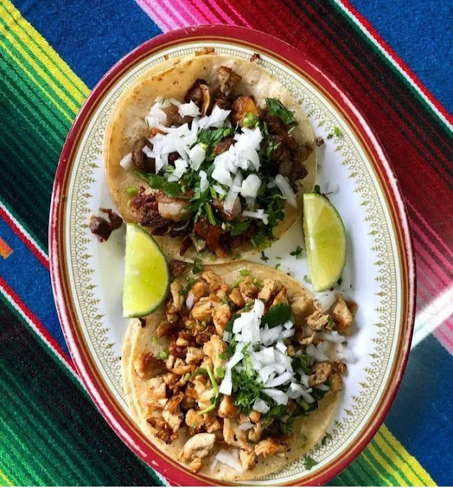 Taqueria El Gallo Azteca Picture 7