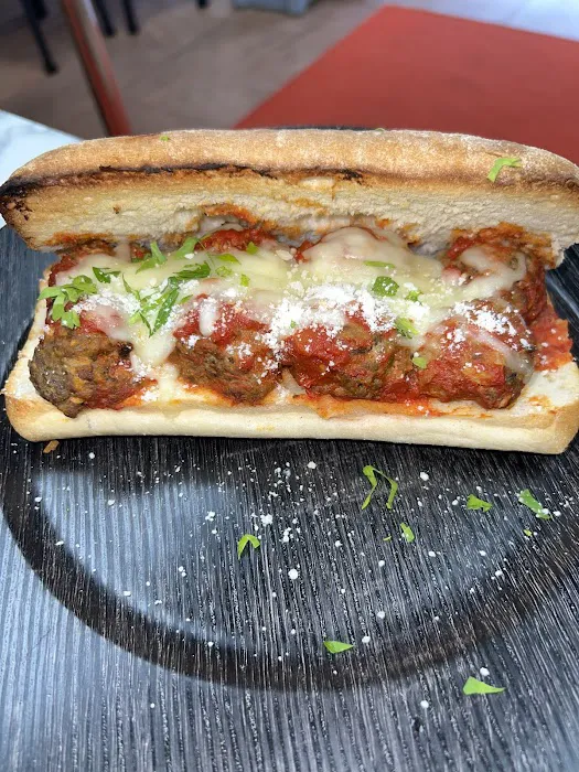 Giuliana Pizzeria Picture 4