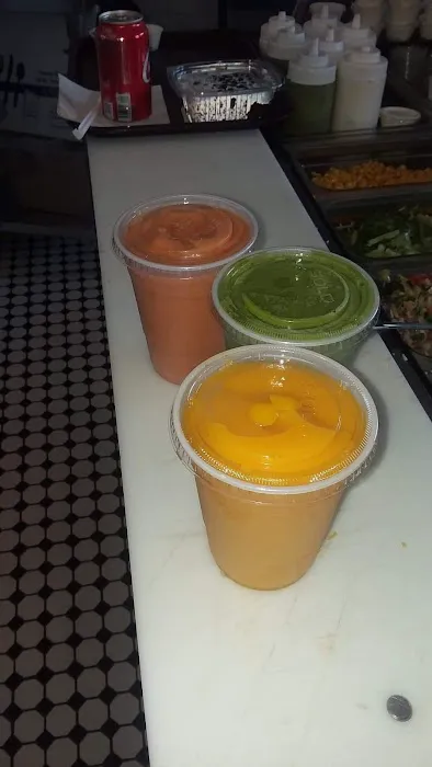 The salad junkie Picture 3