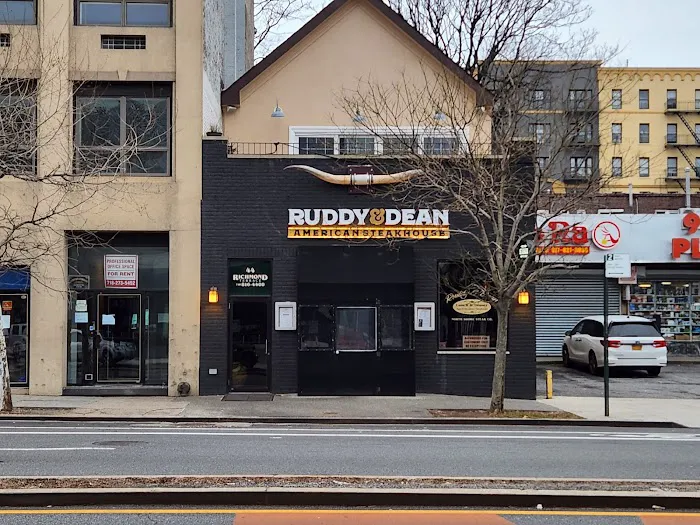 Ruddy & Dean American Steakhouse Picture 6