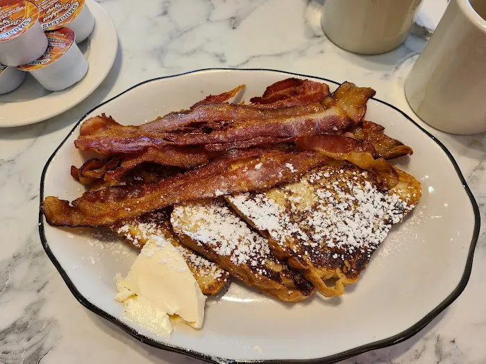 Island Coffee Shop Picture 10