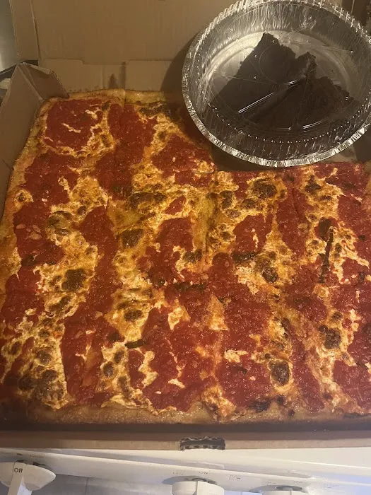 Justinos Pizza Picture 6