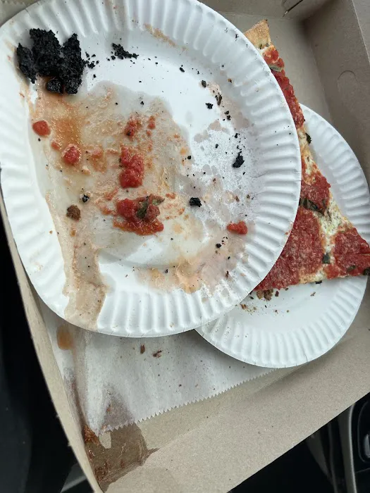 Justinos Pizza Picture 1