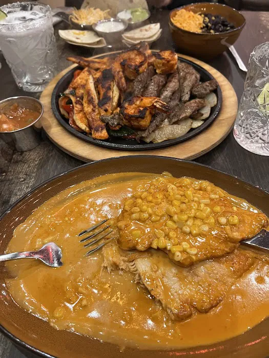 Alfonso's Cantina Picture 7