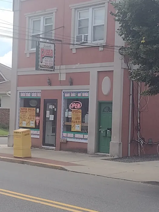 Lucia's Pizzeria Picture 8