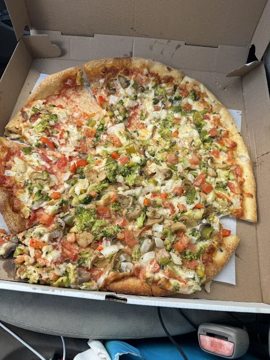 Lucia's Pizzeria Picture 9