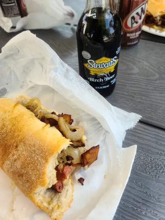 Tommy's Hot Dogs Picture 4