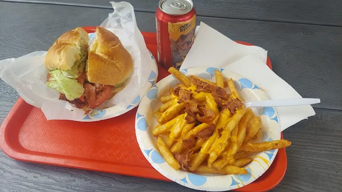 Tommy's Hot Dogs Picture 2