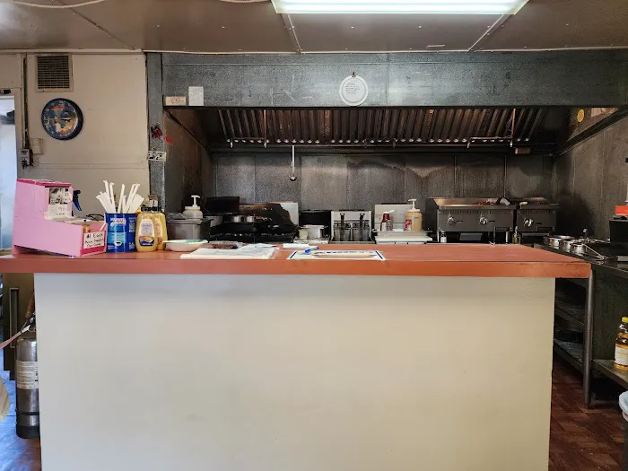 Tommy's Hot Dogs Picture 6