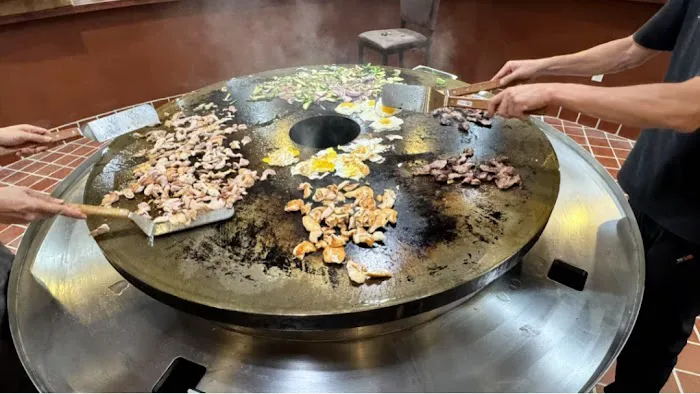 Mongolian&Sushi Picture 7