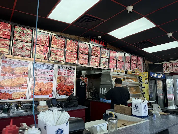 Jezif Fried Chicken & Pizza (Halal) Picture 7