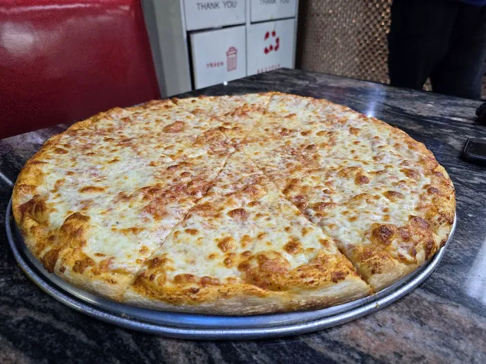 Jezif Fried Chicken & Pizza (Halal) Picture 3