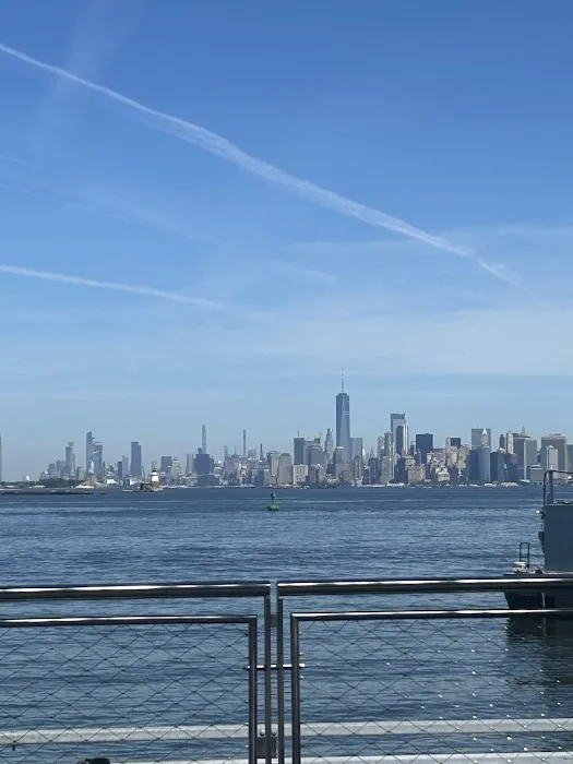 Hazel's 423 Food Truck Picture 5