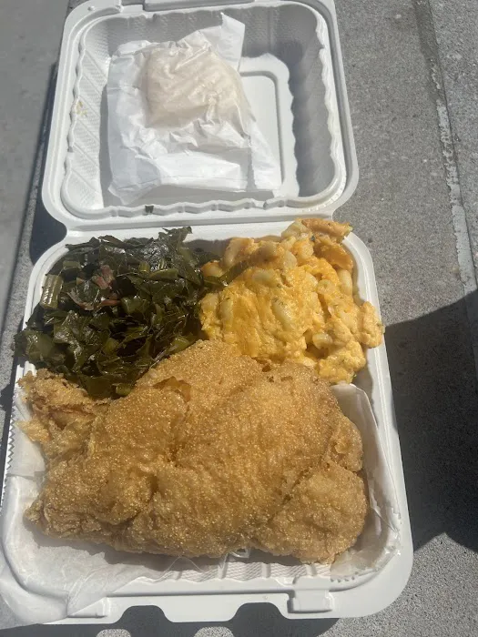 Hazel's 423 Food Truck Picture 7