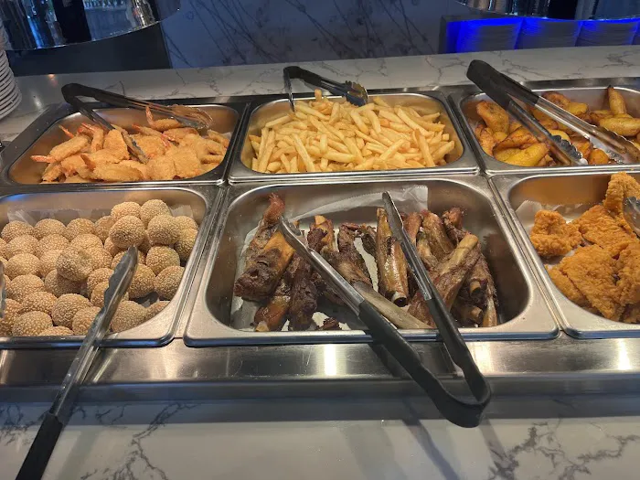 Sakura — Sushi & Grill Seafood Buffet Picture 3