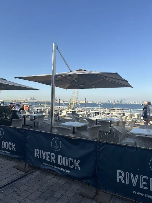 River Dock Cafe Picture 2