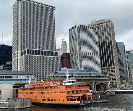 Ferris Wheel Yogurt Smoothie and Cafe