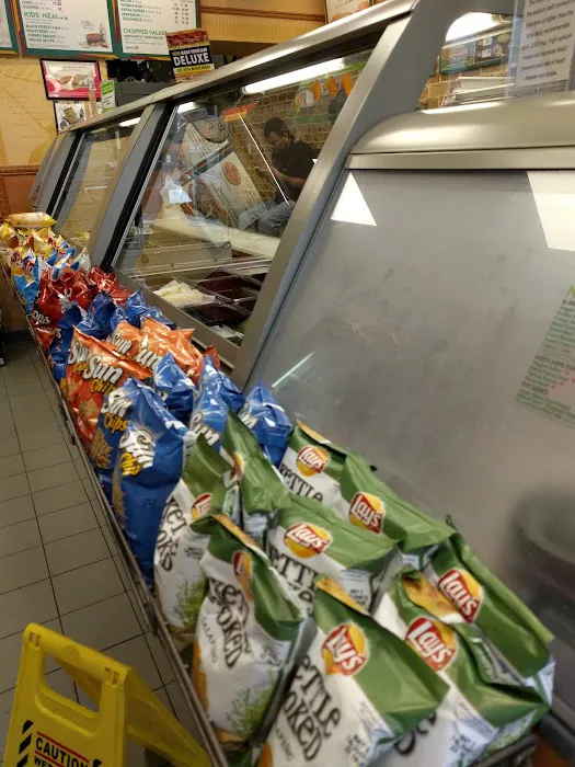 Subway - Staten Island - 3885 Picture 2