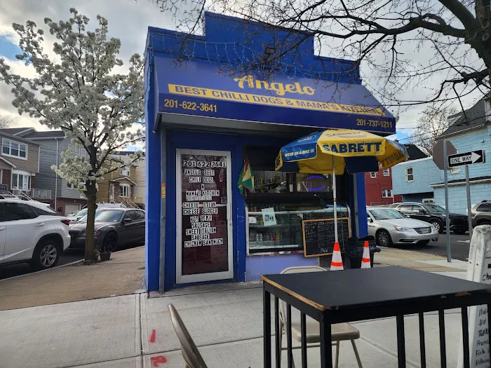 Angelo's Best Chili Dogs N Mama's Kitchen Picture 10