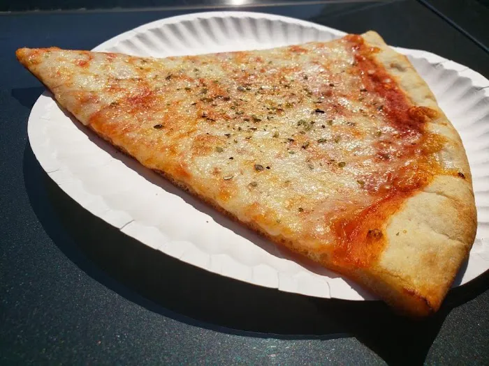 Fontana Pizza & Restaurant Picture 9