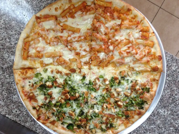 Primo's Famous Pizzeria Picture 7