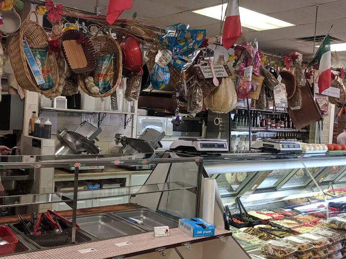 Fiorito's Bella Famiglia Picture 8