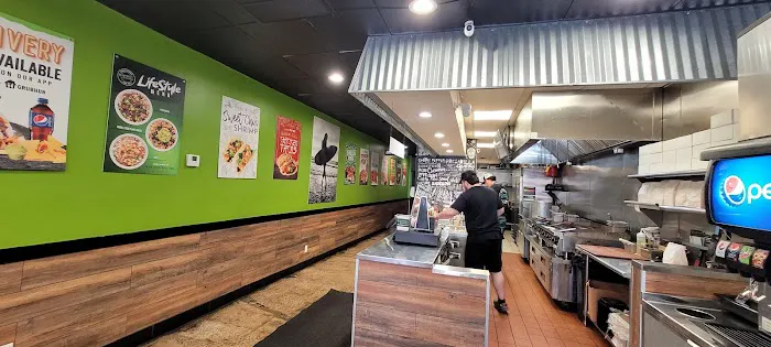 Bubbakoo's Burritos Picture 4