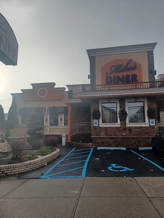 Mike's Unicorn Diner Picture 4