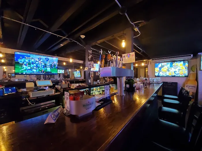 Bayonne Patio Bar & Grille Picture 1