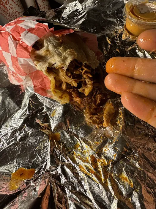 Fluffies Hot Chicken - Bayonne Picture 8