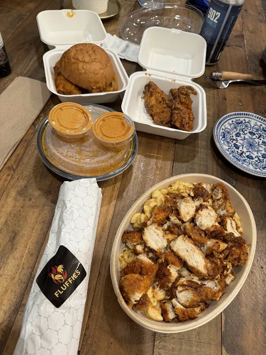 Fluffies Hot Chicken - Bayonne Picture 9