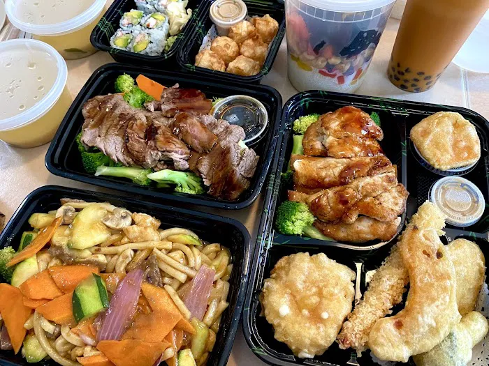 Cucumber Sushi & Salad Bar on Hylan Picture 4