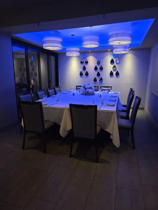 Marina Cafe Restaurant & Tiki Bar Picture 4