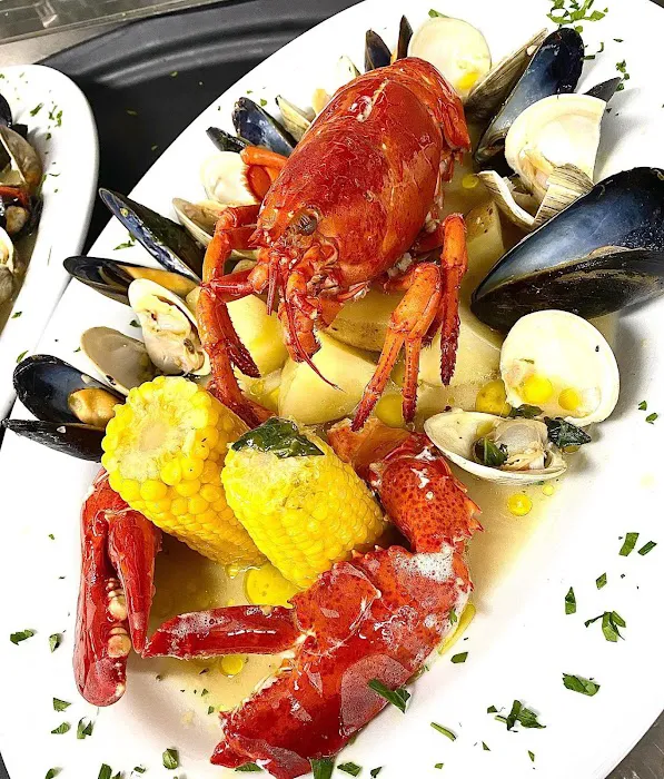 Marina Cafe Restaurant & Tiki Bar Picture 7